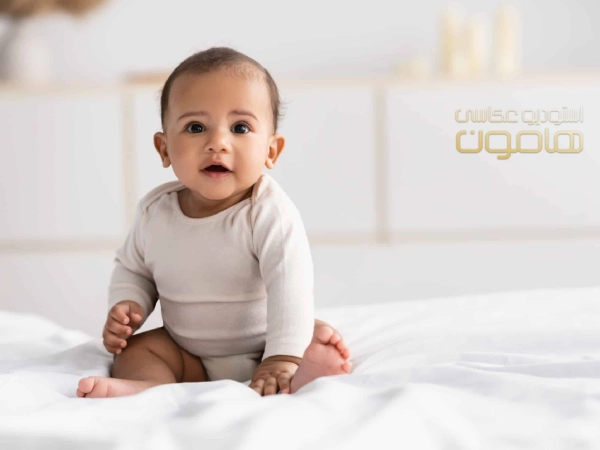 زمان مناسب نشستن نوزاد
