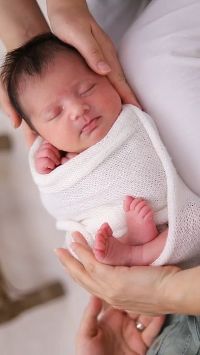 آتلیه نوزاد در نور آتلیه نوزاد در نور
