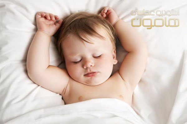 چگونه خواب نوزاد را تنظیم کنیم؟