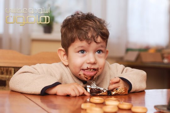 فواید و مضرات خوردن شکلات برای کودکان